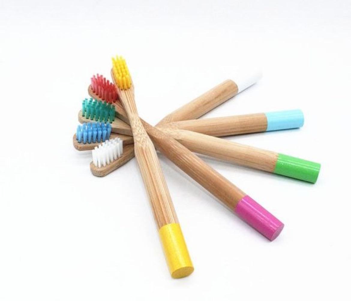 Cepillo de dientes en Bambú para niños