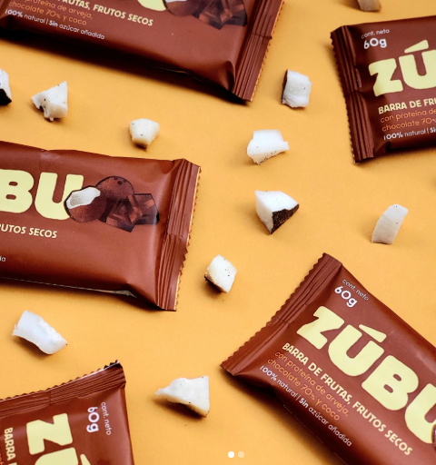 Barra de frutas y Proteína con arveja, chocolate 70% y coco Zúbu