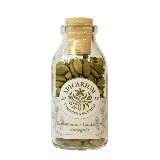 Cardamomo entero