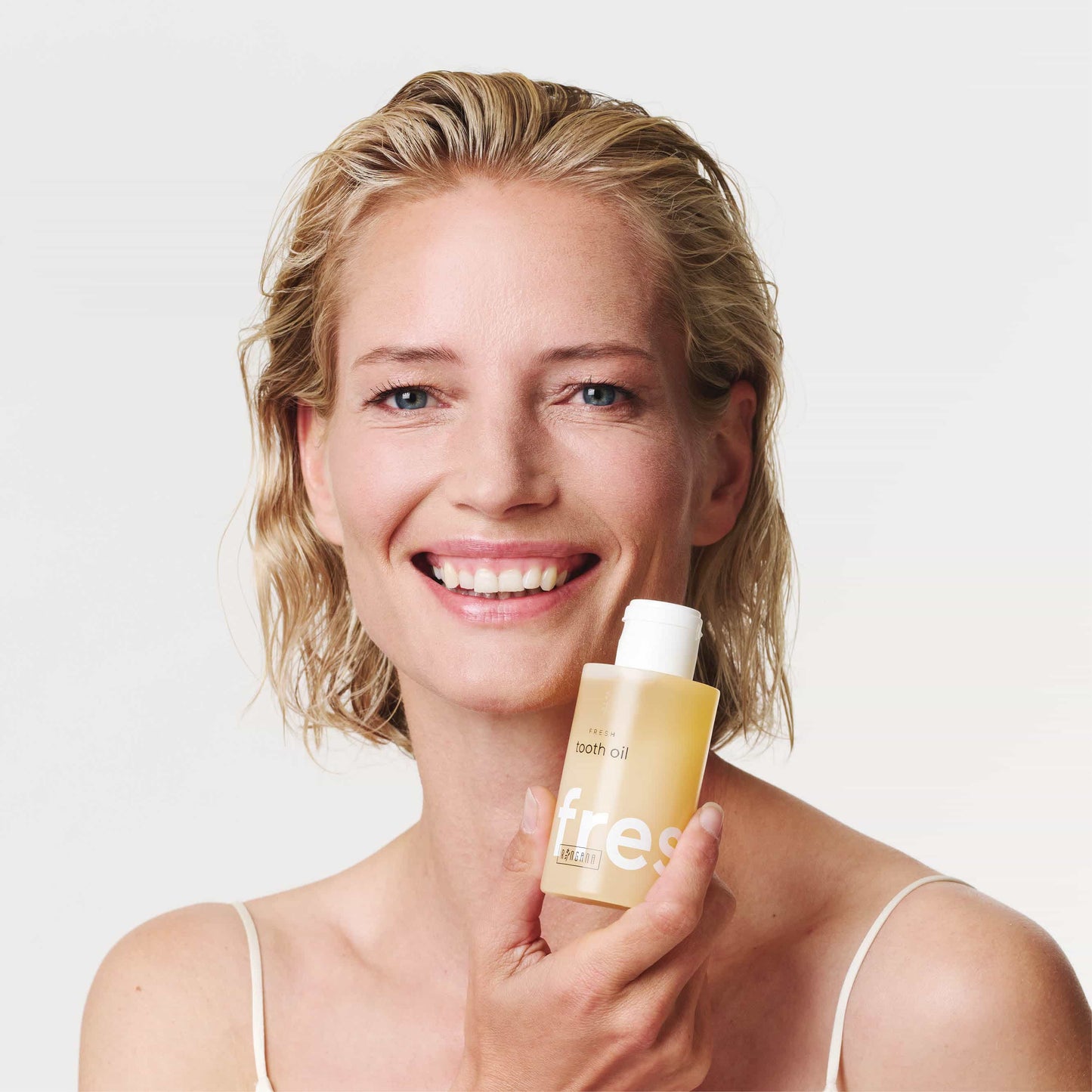 Aceite para dientes y encías (oil pulling)  fresh tooth oil - Ringana